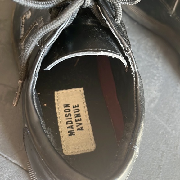 Boys Madison Ave Dress Shoes size 3 1/2 black - Picture 6 of 6